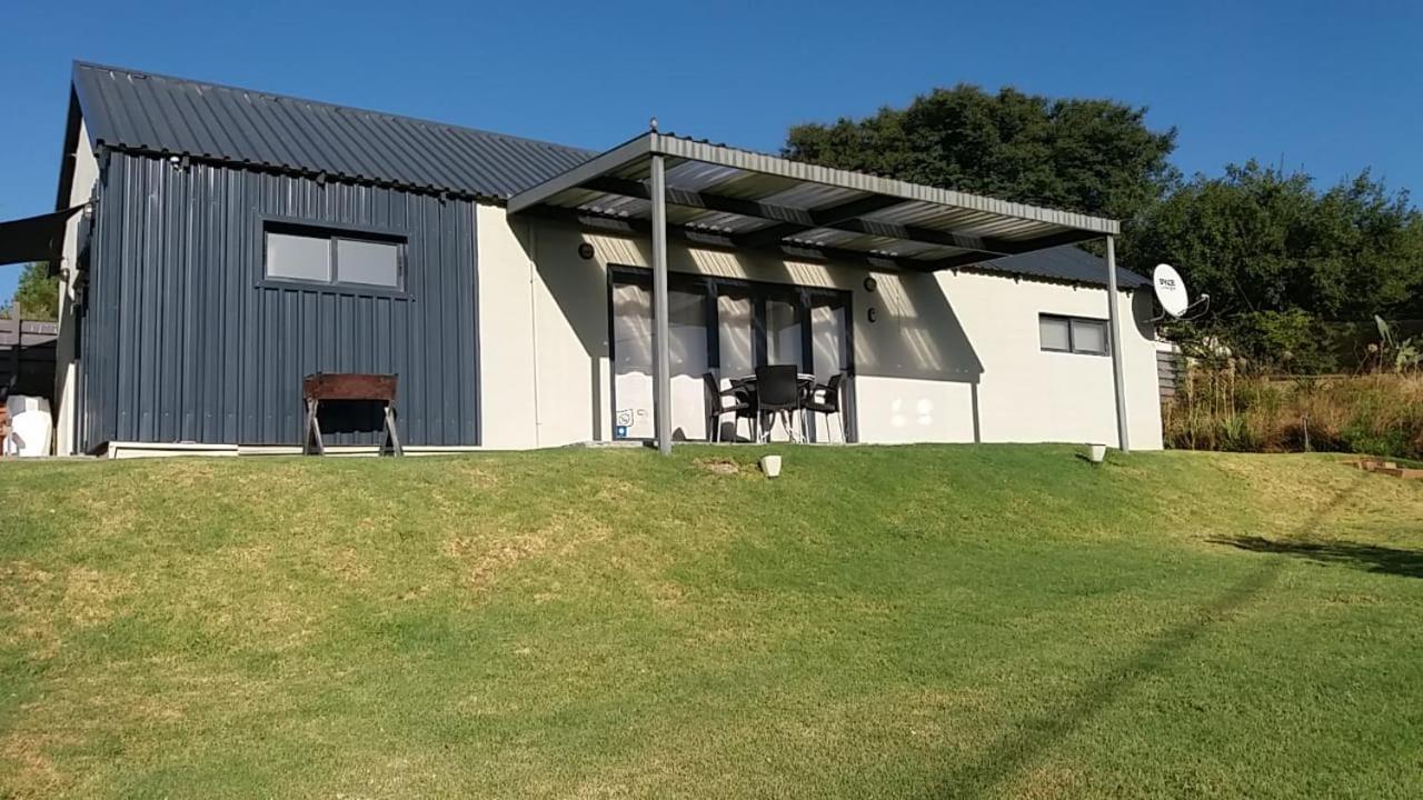 Lola'S Self Catering Accommodation Clarens Exteriér fotografie