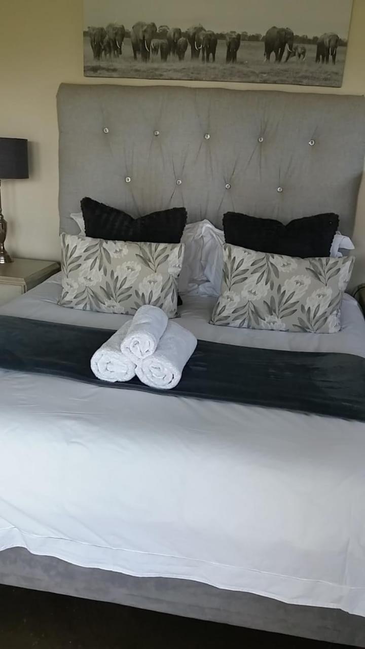 Lola'S Self Catering Accommodation Clarens Exteriér fotografie