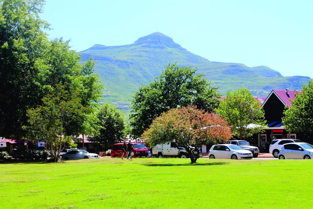 Lola'S Self Catering Accommodation Clarens Exteriér fotografie
