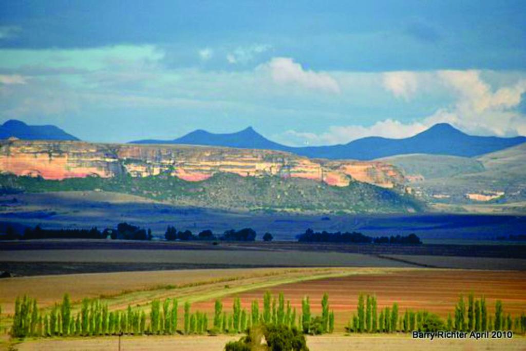 Lola'S Self Catering Accommodation Clarens Exteriér fotografie