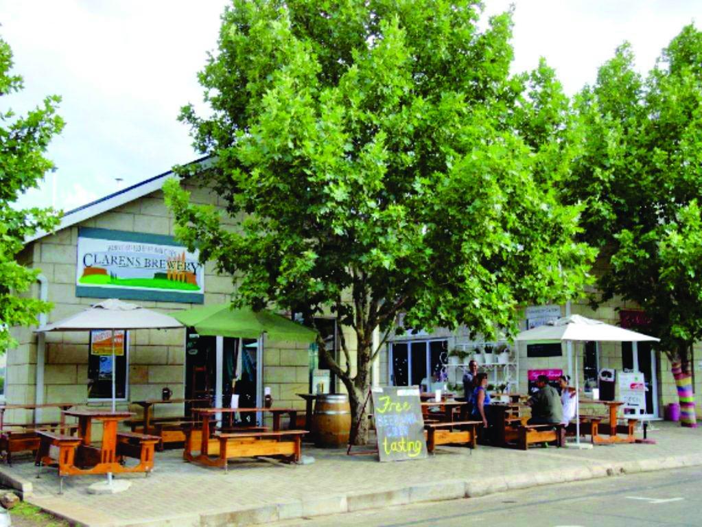 Lola'S Self Catering Accommodation Clarens Exteriér fotografie