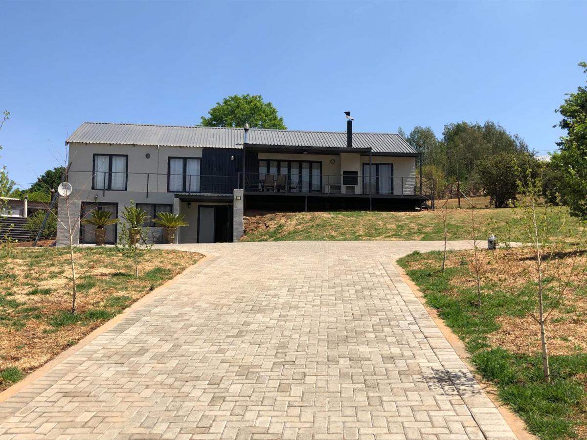 Lola'S Self Catering Accommodation Clarens Exteriér fotografie