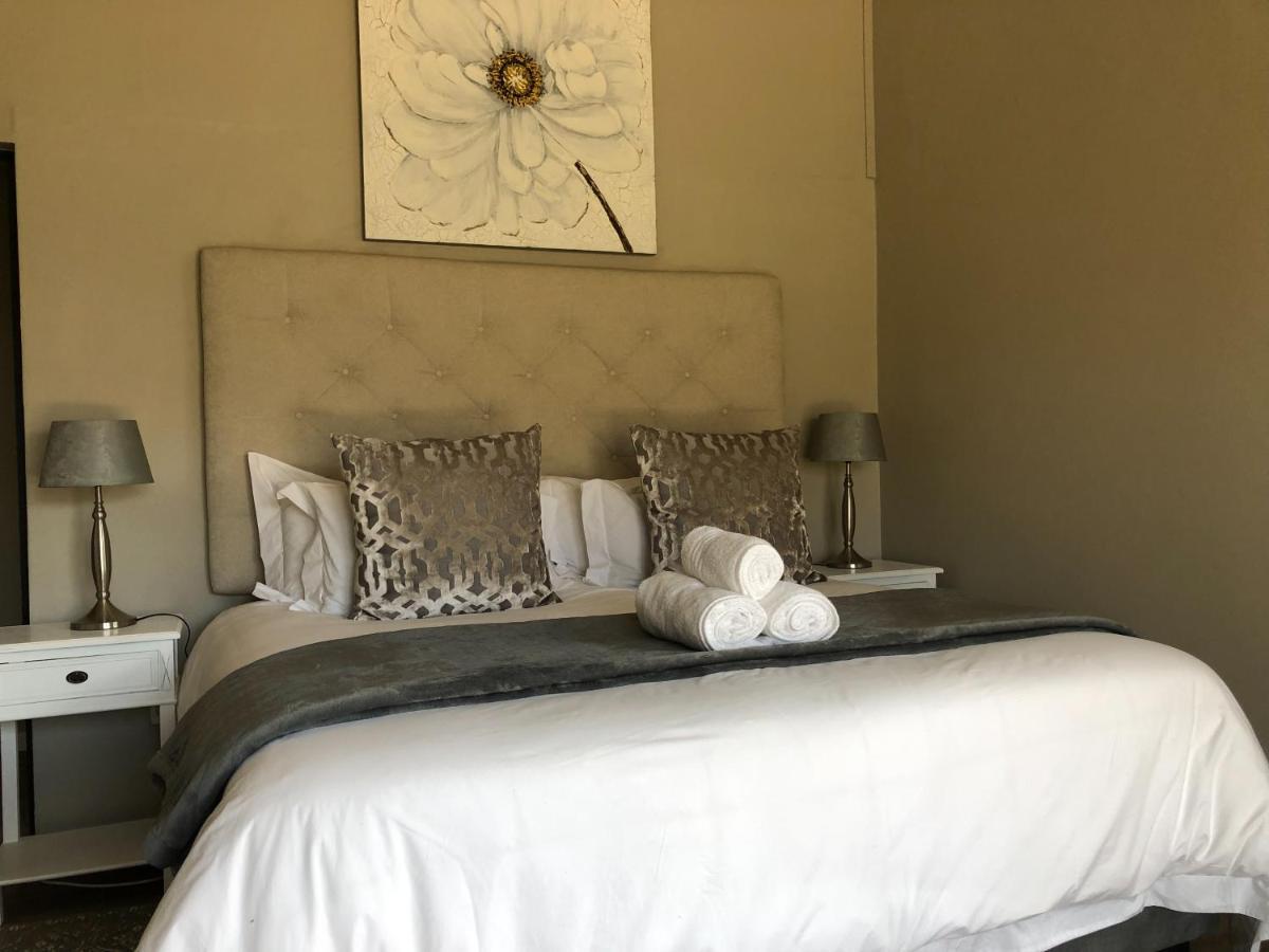 Lola'S Self Catering Accommodation Clarens Exteriér fotografie