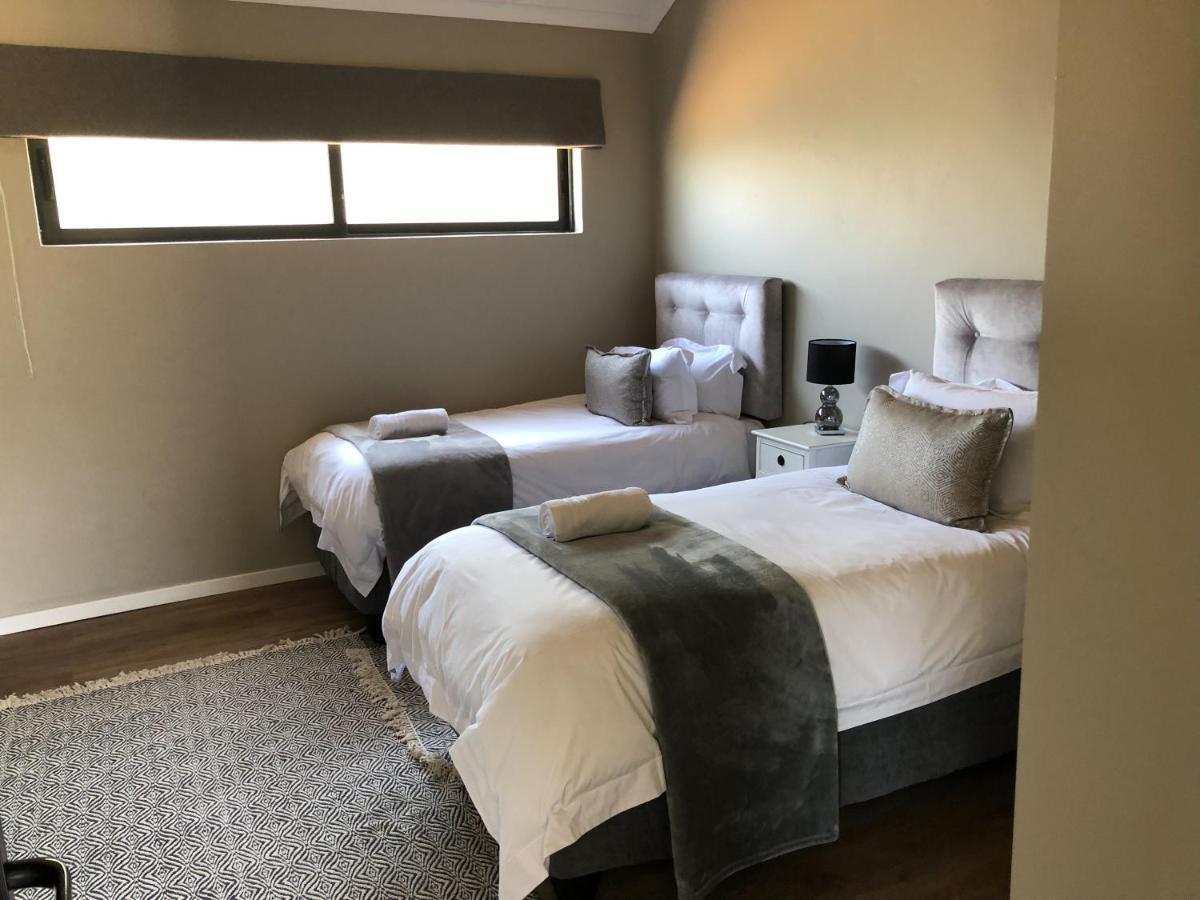 Lola'S Self Catering Accommodation Clarens Exteriér fotografie